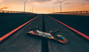 Preview wallpaper skateboard, road, marking, sky