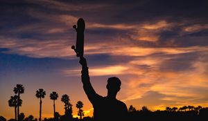 Preview wallpaper skateboard, silhouette, night