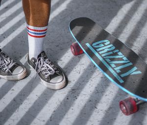 Preview wallpaper skateboard, skate, skater, legs, sneakers, style