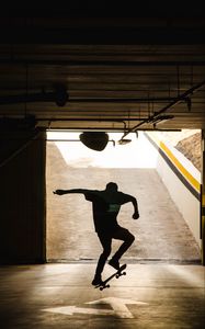 Preview wallpaper skateboard, skater, silhouette, trick