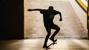 Preview wallpaper skateboard, skater, silhouette, trick