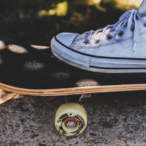 Preview wallpaper skateboard, wheel, foot, shoes, white, skate