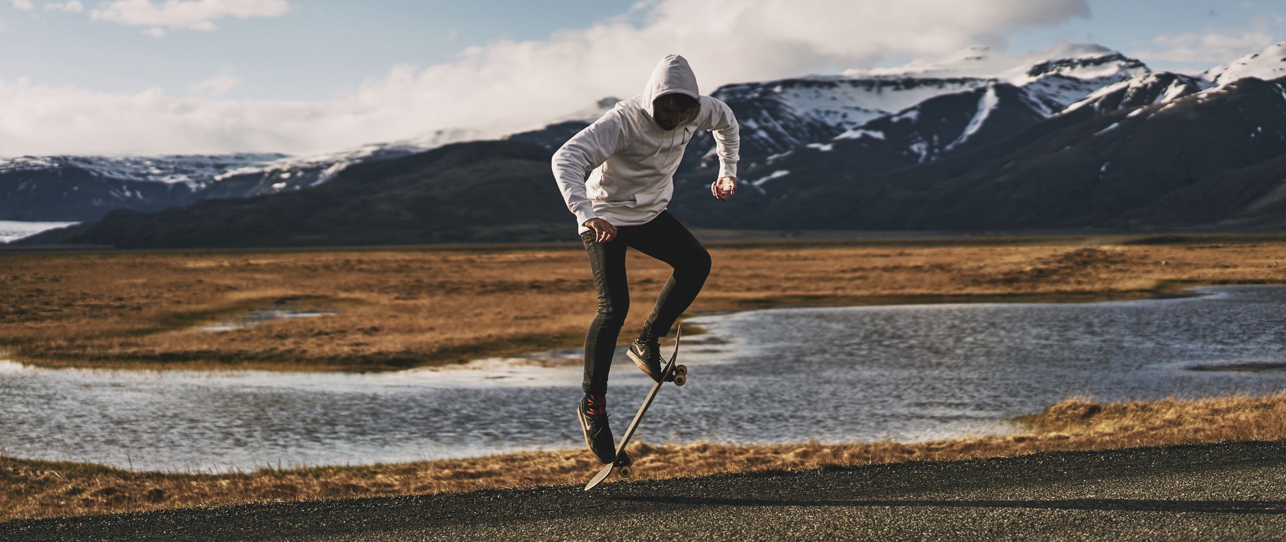 2560x1080 Wallpaper skateboarder, skate, jump, trick, skateboard, sport, extreme
