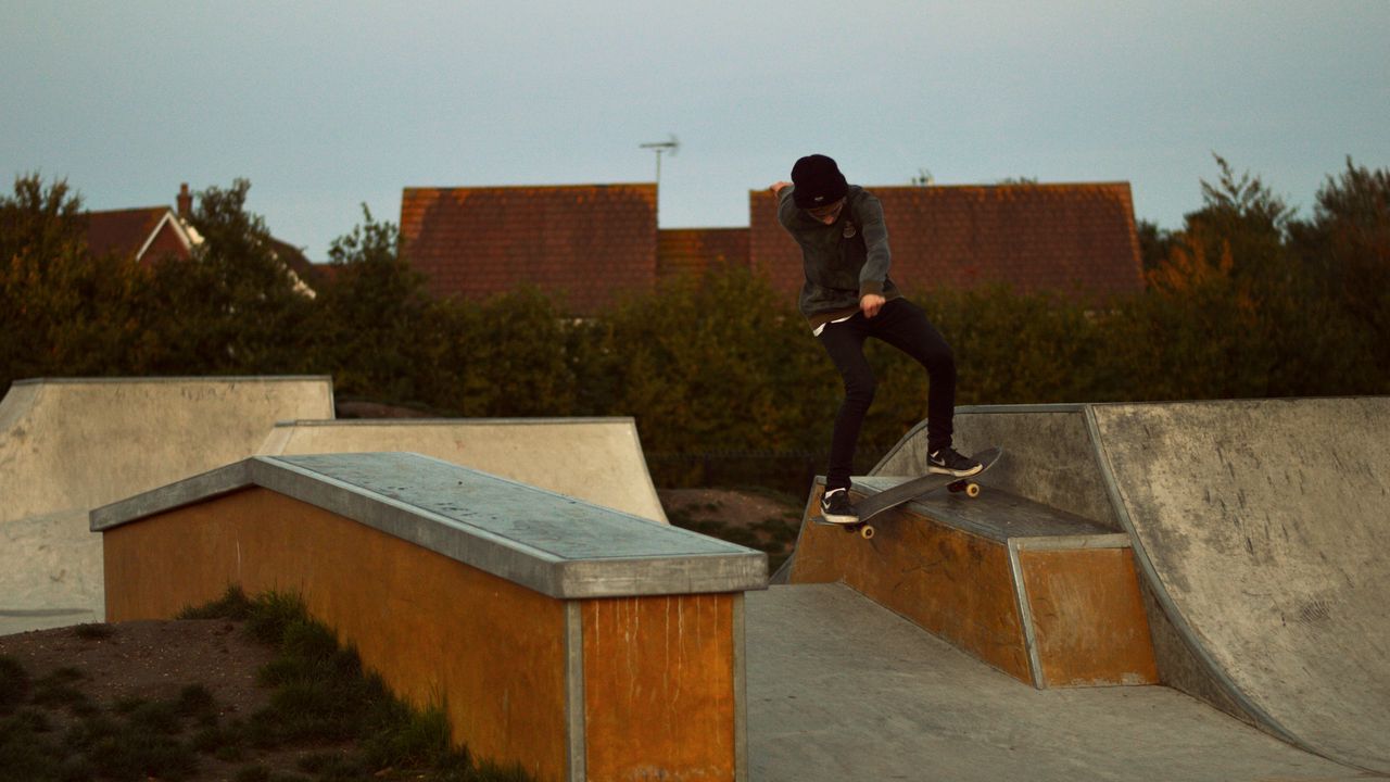 Wallpaper skateboarder, skateboard, trick