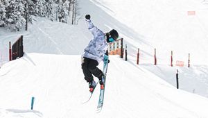 Preview wallpaper skier, ski, jump, stunt, extreme