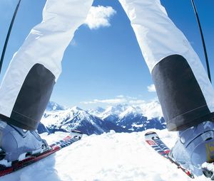 Preview wallpaper skier, skiing, sport, snow, mountains