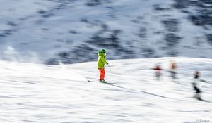 Preview wallpaper skier, skiing, winter, snow, mountains