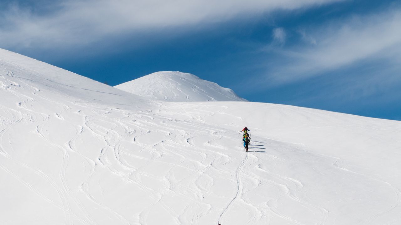 Wallpaper skiers, mountain, snow, hiking, winter