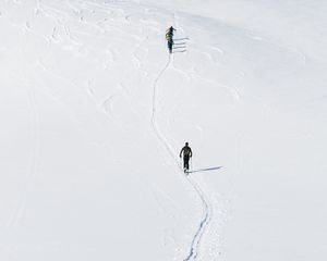 Preview wallpaper skiers, mountain, snow, path