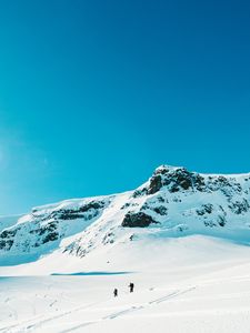 Preview wallpaper skiers, tourists, snow, mountain, journey