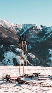 Preview wallpaper skiing, mountain, snow, winter