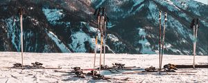 Preview wallpaper skiing, mountain, snow, winter