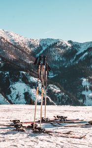 Preview wallpaper skis, mountains, snow