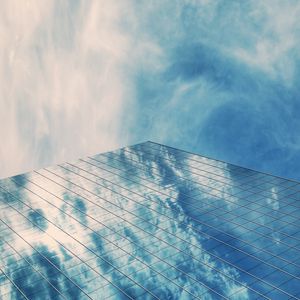 Preview wallpaper sky, architecture, minimalism, facade, mirror