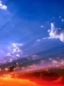 Preview wallpaper sky, beams, sun, light, orange, blue, brightly