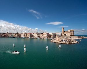 Preview wallpaper sky, buildings, architecture, home, water, boats