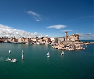 Preview wallpaper sky, buildings, architecture, home, water, boats