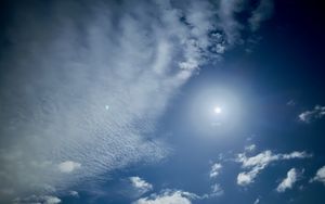 Preview wallpaper sky, clouds, blue, halo, sun