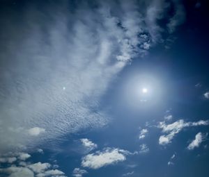 Preview wallpaper sky, clouds, blue, halo, sun