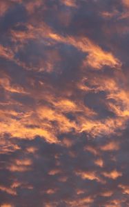 Preview wallpaper sky, clouds, evening, pink, yellow, atmospheric