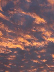 Preview wallpaper sky, clouds, evening, pink, yellow, atmospheric