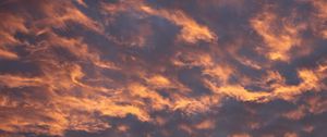 Preview wallpaper sky, clouds, evening, pink, yellow, atmospheric