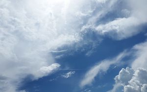 Preview wallpaper sky, clouds, light