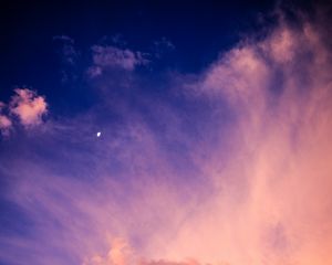 Preview wallpaper sky, clouds, moon, twilight, atmosphere