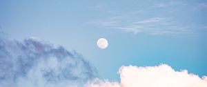 Preview wallpaper sky, clouds, moon