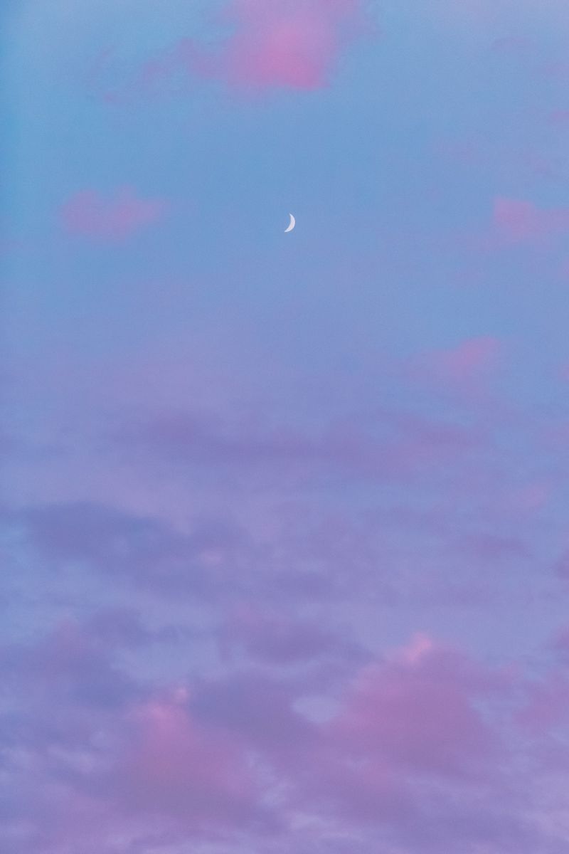 Download Wallpaper 800x1200 Sky Clouds Moon Minimalism Iphone 4s4