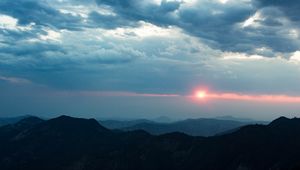 Preview wallpaper sky, clouds, mountains