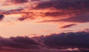 Preview wallpaper sky, clouds, pink, sunset