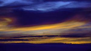 Preview wallpaper sky, clouds, sunset, lines