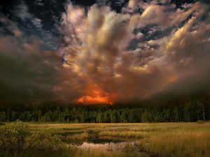 Preview wallpaper sky, wood, glow, lake