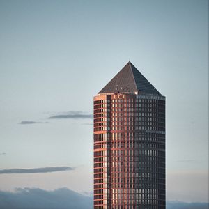 Preview wallpaper skyscraper, architecture, buildings, city, tower