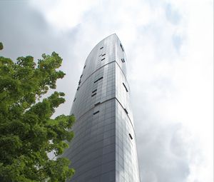 Preview wallpaper skyscraper, mirrored, bottom view