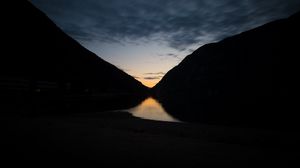 Preview wallpaper slope, hills, lake, sunset