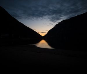 Preview wallpaper slope, hills, lake, sunset