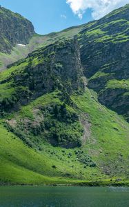 Preview wallpaper slope, mountain, grass, trees, nature