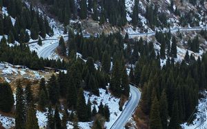 Preview wallpaper slope, road, trees, snow, aerial view