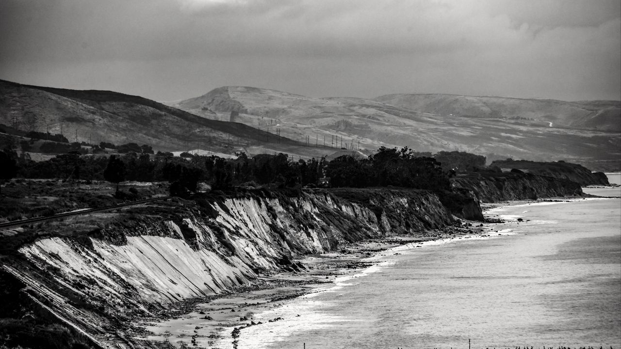 Wallpaper slope, sea, waves, nature, black and white