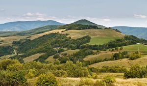 Preview wallpaper slovakia, mountains, grass, sky