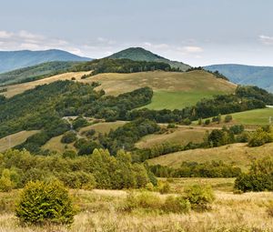 Preview wallpaper slovakia, mountains, grass, sky