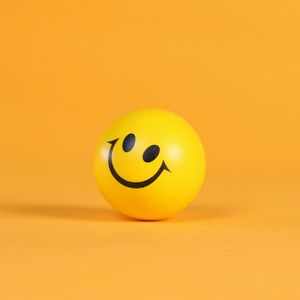 Preview wallpaper smile, smiley, ball, yellow