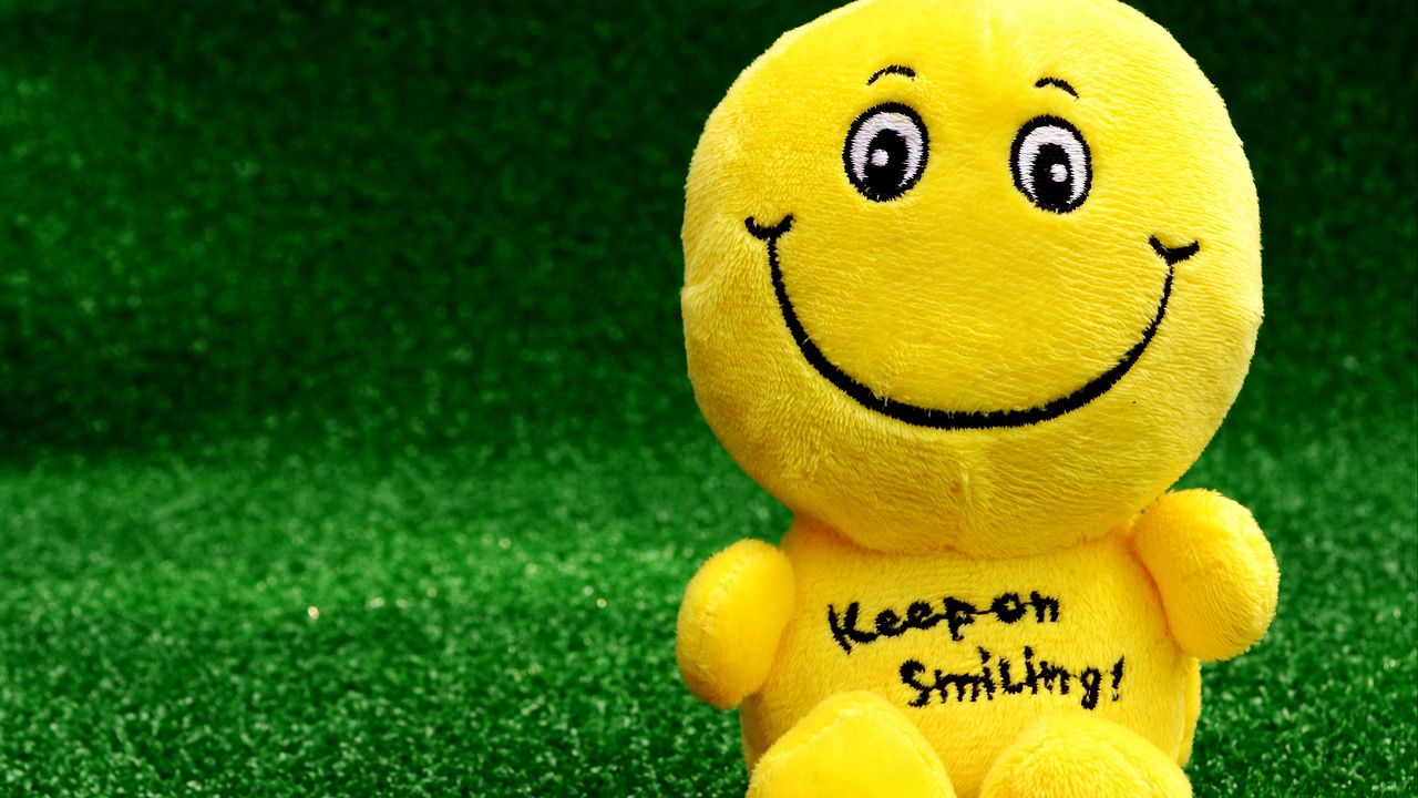 Wallpaper smiley, happy, toy, funny, positive