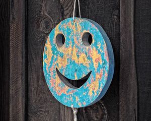 Preview wallpaper smiley, smile, decoration, wooden