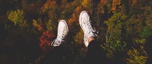 Preview wallpaper sneakers, feet, fall