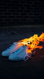 Preview wallpaper sneakers, fire, flame