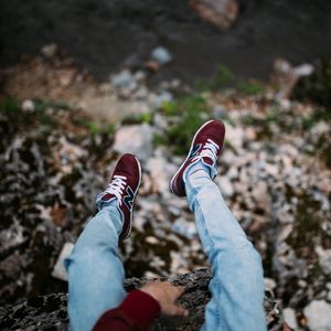 Preview wallpaper sneakers, legs, blur, height