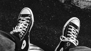 Preview wallpaper sneakers, legs, bw, wheel